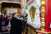 6-В праздник чудотворной Феодоровской иконы Божией Матери Управляющий Усть-Каменогорской и Семипалатинской епархией сослужил митрополиту Александру за Божественной Литургией в Вознесенском соборе Алматы