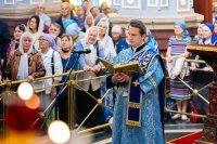 31-В праздник чудотворной Феодоровской иконы Божией Матери Управляющий Усть-Каменогорской и Семипалатинской епархией сослужил митрополиту Александру за Божественной Литургией в Вознесенском соборе Алматы