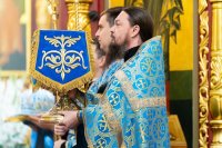 39-В праздник чудотворной Феодоровской иконы Божией Матери Управляющий Усть-Каменогорской и Семипалатинской епархией сослужил митрополиту Александру за Божественной Литургией в Вознесенском соборе Алматы