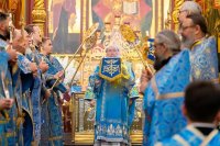 41-В праздник чудотворной Феодоровской иконы Божией Матери Управляющий Усть-Каменогорской и Семипалатинской епархией сослужил митрополиту Александру за Божественной Литургией в Вознесенском соборе Алматы
