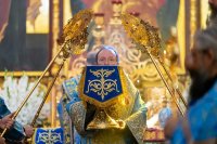 43-В праздник чудотворной Феодоровской иконы Божией Матери Управляющий Усть-Каменогорской и Семипалатинской епархией сослужил митрополиту Александру за Божественной Литургией в Вознесенском соборе Алматы