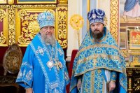 60-В праздник чудотворной Феодоровской иконы Божией Матери Управляющий Усть-Каменогорской и Семипалатинской епархией сослужил митрополиту Александру за Божественной Литургией в Вознесенском соборе Алматы