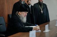9-Состоялась встреча Главы Православной Церкви Казахстана с акимом области Абай Н.Т. Уранхаевым