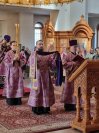 14-В день установления Таинства Евхаристии в Андреевском кафедральном соборе была совершена Божественная Литургия