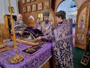 26-В день установления Таинства Евхаристии в Андреевском кафедральном соборе была совершена Божественная Литургия