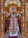 33-В день установления Таинства Евхаристии в Андреевском кафедральном соборе была совершена Божественная Литургия