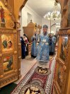 15-Архиепископ Амфилохий совершил  Всенощное бдение в канун праздника Введения во храм  Пресвятой Богородицы