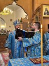 31-В день праздника Введения во храм Пресвятой Богородицы Архиепископ Амфилохий совершил Божественную Литургию  в Троицком соборе Усть-Каменогорска