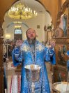 1-В день праздника Введения во храм Пресвятой Богородицы Архиепископ Амфилохий совершил Божественную Литургию  в Троицком соборе Усть-Каменогорска