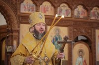 7-День памяти святых новомучеников и исповедников Церкви Русской.  Божественная Литургия в главном храме Восточного Казахстана 