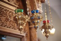 9-День памяти святых новомучеников и исповедников Церкви Русской.  Божественная Литургия в главном храме Восточного Казахстана 