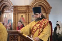 14-День памяти святых новомучеников и исповедников Церкви Русской.  Божественная Литургия в главном храме Восточного Казахстана 