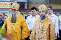 9-День памяти благоверного князя Александра Невского и святителя Митрофана Воронежского. Архиепископ Усть-Каменогорский и Семипалатинский Амфилохий сослужил митрополиту Александру за Божественной Литургией в Александро-Невском соборе Алматы