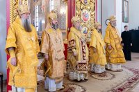 13-День памяти благоверного князя Александра Невского и святителя Митрофана Воронежского. Архиепископ Усть-Каменогорский и Семипалатинский Амфилохий сослужил митрополиту Александру за Божественной Литургией в Александро-Невском соборе Алматы