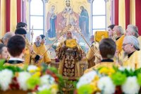 21-День памяти благоверного князя Александра Невского и святителя Митрофана Воронежского. Архиепископ Усть-Каменогорский и Семипалатинский Амфилохий сослужил митрополиту Александру за Божественной Литургией в Александро-Невском соборе Алматы