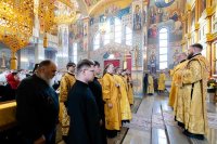 22-День памяти благоверного князя Александра Невского и святителя Митрофана Воронежского. Архиепископ Усть-Каменогорский и Семипалатинский Амфилохий сослужил митрополиту Александру за Божественной Литургией в Александро-Невском соборе Алматы