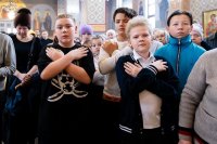 28-День памяти благоверного князя Александра Невского и святителя Митрофана Воронежского. Архиепископ Усть-Каменогорский и Семипалатинский Амфилохий сослужил митрополиту Александру за Божественной Литургией в Александро-Невском соборе Алматы