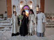2-В святую рождественскую ночь в главном храме Рудного Алтая была совершена Божественная Литургия