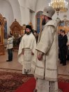 12-В святую рождественскую ночь в главном храме Рудного Алтая была совершена Божественная Литургия