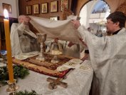 39-В святую рождественскую ночь в главном храме Рудного Алтая была совершена Божественная Литургия