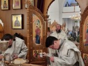 48-В святую рождественскую ночь в главном храме Рудного Алтая была совершена Божественная Литургия