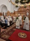 75-В святую рождественскую ночь в главном храме Рудного Алтая была совершена Божественная Литургия