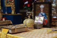 1-В день отдания праздника Введения во Храм Богородицы архиепископ Усть-Каменогорский и Семипалатинский Амфилохий сослужил Главе Митрополичьего округа за Божественной Литургией в главном храме Астаны