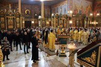 6-В день отдания праздника Введения во Храм Богородицы архиепископ Усть-Каменогорский и Семипалатинский Амфилохий сослужил Главе Митрополичьего округа за Божественной Литургией в главном храме Астаны