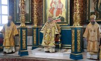 9-В день отдания праздника Введения во Храм Богородицы архиепископ Усть-Каменогорский и Семипалатинский Амфилохий сослужил Главе Митрополичьего округа за Божественной Литургией в главном храме Астаны