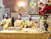 11-В день отдания праздника Введения во Храм Богородицы архиепископ Усть-Каменогорский и Семипалатинский Амфилохий сослужил Главе Митрополичьего округа за Божественной Литургией в главном храме Астаны