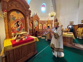 Божественная Литургия в день памяти святителя Николая,  митрополита Алма-Атинского и Казахстанского