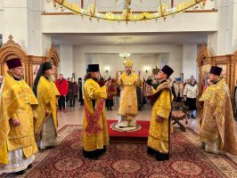 В Неделю 16-ю по Пятидесятнице архиепископ Амфилохий возглавил служение Божественной Литургии в Андреевском кафедральном соборе 