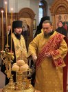 8-В Андреевском кафедральном соборе  было совершено праздничное вечернее богослужение в честь дня памяти святого апостола Андрея Первозванного