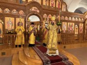 14-В Андреевском кафедральном соборе  было совершено праздничное вечернее богослужение в честь дня памяти святого апостола Андрея Первозванного