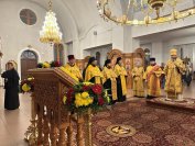 22-В Андреевском кафедральном соборе  было совершено праздничное вечернее богослужение в честь дня памяти святого апостола Андрея Первозванного