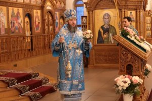 Накануне праздника Сретения Господня в Андреевском кафедральном соборе было совершено всенощное бдение 