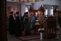 5-Накануне праздника Сретения Господня в Андреевском кафедральном соборе было совершено всенощное бдение 
