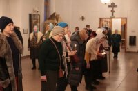 18-Накануне праздника Сретения Господня в Андреевском кафедральном соборе было совершено всенощное бдение 
