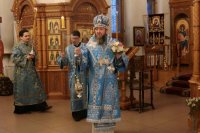19-Накануне праздника Сретения Господня в Андреевском кафедральном соборе было совершено всенощное бдение 