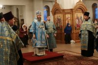 27-Накануне праздника Сретения Господня в Андреевском кафедральном соборе было совершено всенощное бдение 