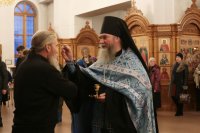 33-Накануне праздника Сретения Господня в Андреевском кафедральном соборе было совершено всенощное бдение 