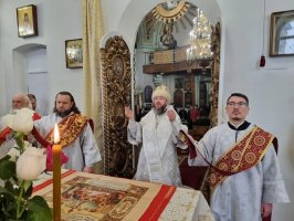 В день предпразднства Крещения Господня архиепископ Амфилохий совершил Божественную Литургию в Воскресенском кафедральном соборе города Семипалатинска