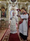 33-В день предпразднства Крещения Господня архиепископ Амфилохий совершил Божественную Литургию в Воскресенском кафедральном соборе города Семипалатинска