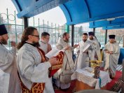 42-В день предпразднства Крещения Господня архиепископ Амфилохий совершил Божественную Литургию в Воскресенском кафедральном соборе города Семипалатинска