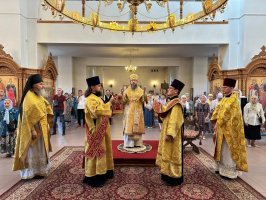 Предпразднство Преображения Господня.  Божественная Литургия в Неделю 8-ю по Пятидесятнице