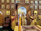 13-В Андреевском кафедральном соборе молитвенно почтили память святителя Николая, архиепископа Мир Ликийских