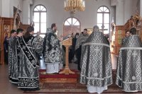 33-В пятницу первой седмицы Великого поста в Андреевском соборе прошли великопостные богослужения 