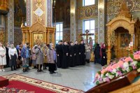 2-В неделю о мытаре и фарисее архиепископ Усть-Каменогорский и Семипалатинский Амфилохий сослужил митрополиту Александру за Божественной Литургией в Иверско-Серафимовском монастыре, отмечающем престольный праздник