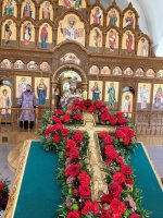 В главном храме Восточного Казахстана почтили праздник Воздвижения Креста Господня