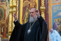 3-Глава и архипастыри Казахстанского Митрополичьего округа молитвенно почтили 1700-летие I Вселенского Собора